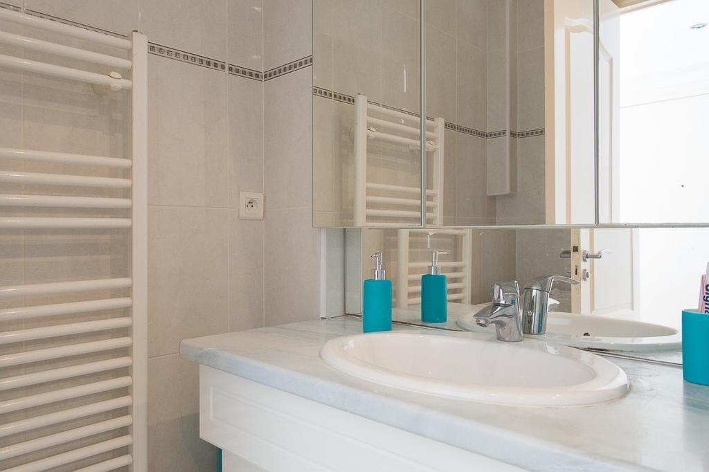 Residence Le Soleil ฌวง-เลส์-แป็งส์ ภายนอก รูปภาพ